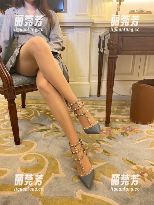 微密圈 - 软妹小九九的比基尼合集：照片给你看，想象力随便发散！