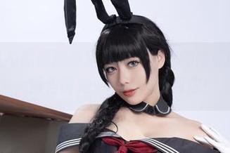 在阿九从不咕咕的教室私拍：当老师问你读到哪儿，请告诉她……还没找到你！