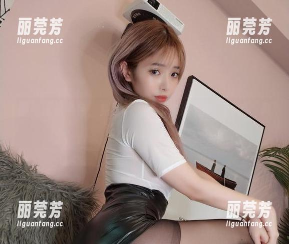 图集就是黑色，免费的雯妹不讲道理风格，哦，真让人想起晚餐！