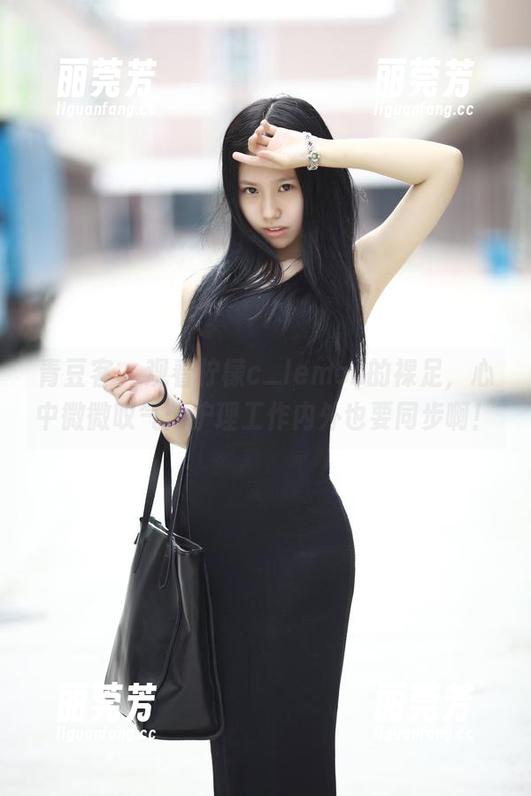 青豆客 - 观看柠檬c_lemon的裸足，心中微微叹气：护理工作内外也要同步啊！
